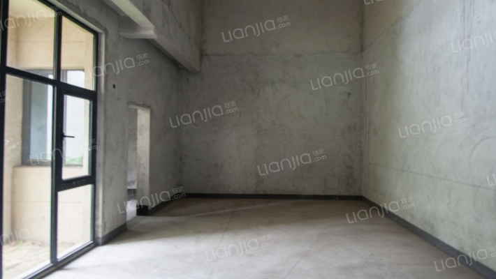 麓宸二期二手房实景图