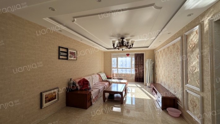 万达华府二手房实景图