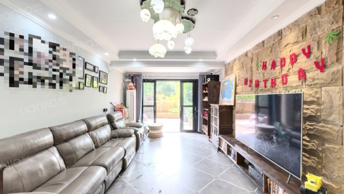 融创春晖十里雍和府二手房实景图