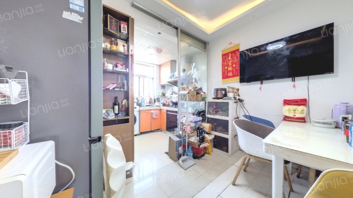 南湖边二手房实景图