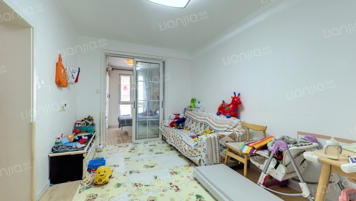 宏盛东区二手房实景图