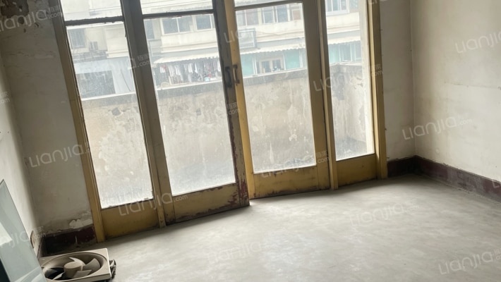 电视塔村二手房实景图