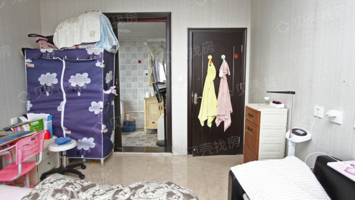 云鼎鑫城 精装修三房 多一个房间的使用面积看房约-卧室B