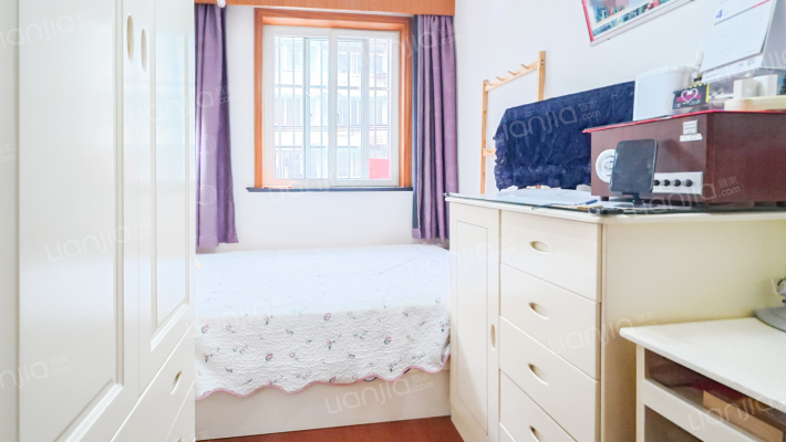 西三里桥路9弄二手房实景图