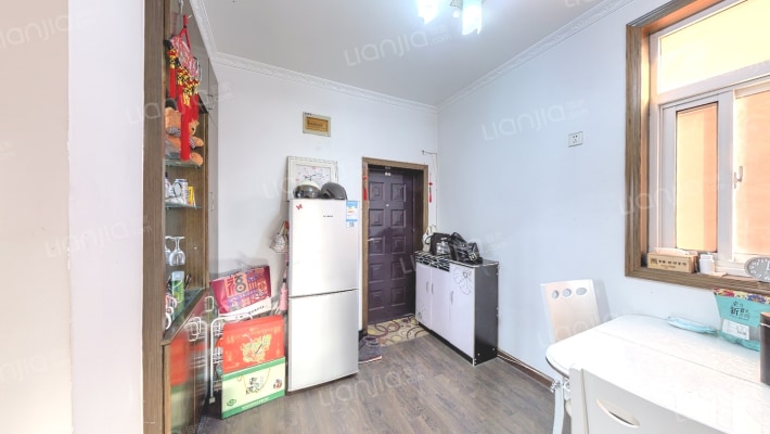 化建一村二手房实景图