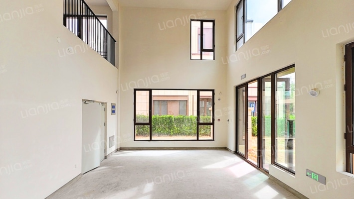 中信泰富华山湖二手房实景图