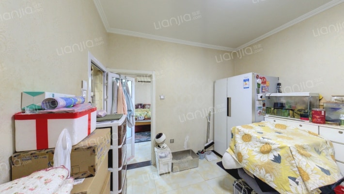 新源西里中街二手房实景图