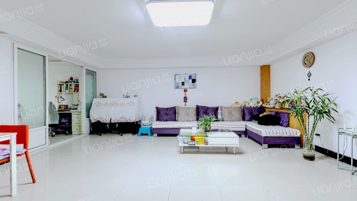 新兴居二手房实景图