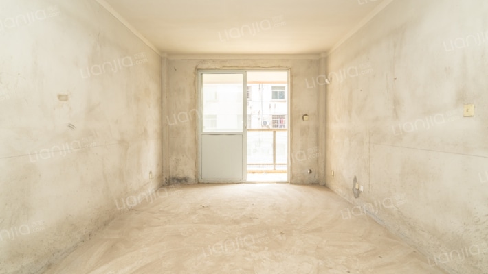 秀山花苑二手房实景图