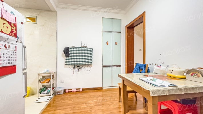 铁路职工小区二手房实景图