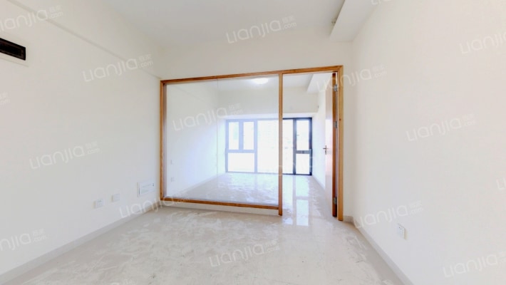 前海枫叶大厦二手房实景图