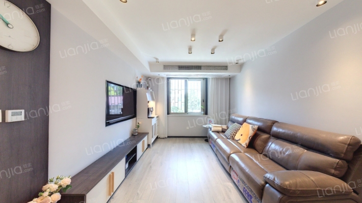 运通路728弄二手房实景图