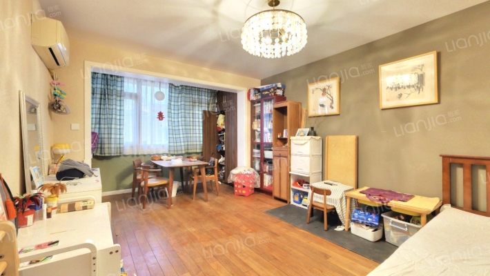 虹旭二小区二手房实景图