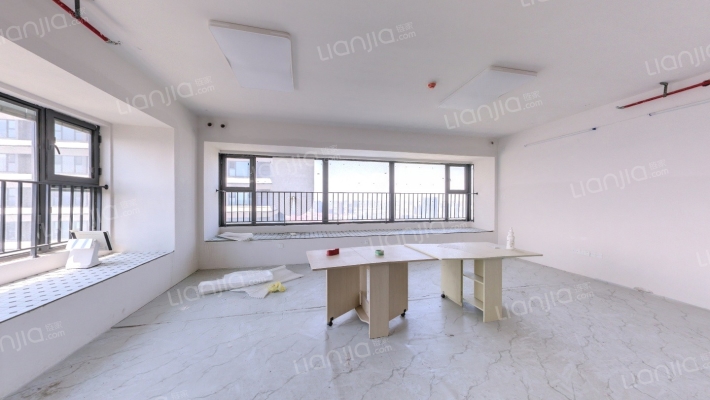 富力山北区二手房实景图