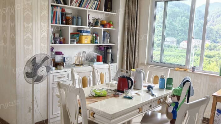 青蓝雅苑二手房实景图