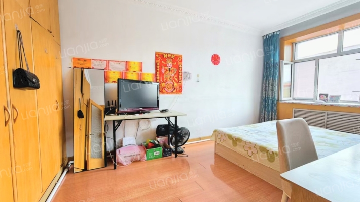 胜利街家属楼二手房实景图