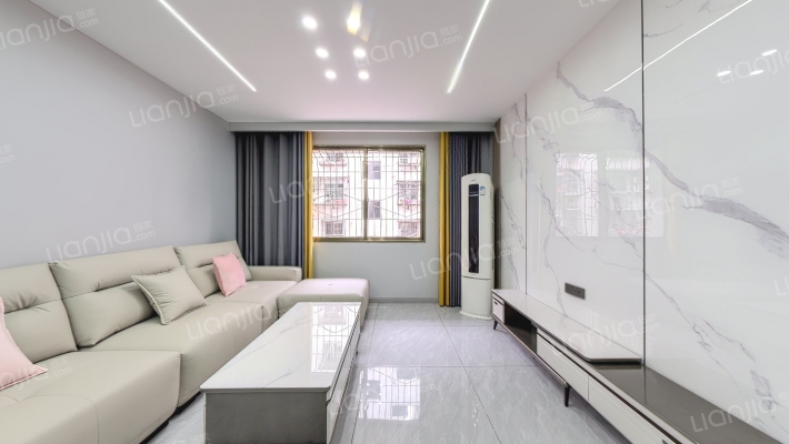 鸡冠梁一巷二手房实景图