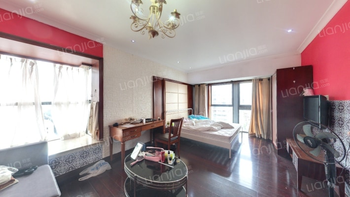 邦泰公馆二手房实景图