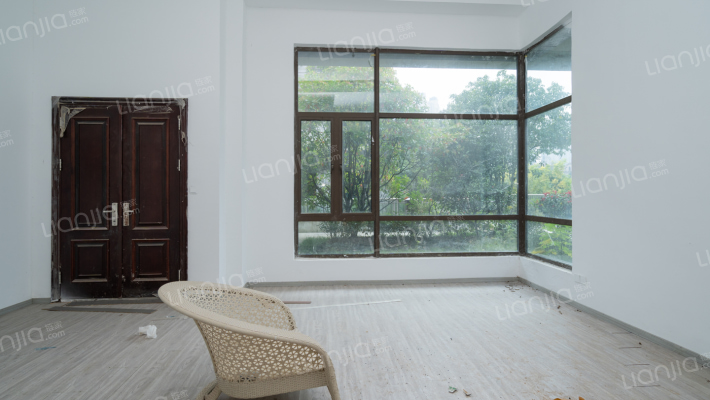 翡翠岛E区二手房实景图