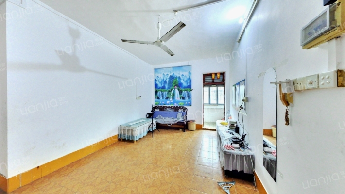 美湾南小区二手房实景图