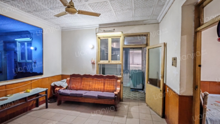 龙凤一村二手房实景图