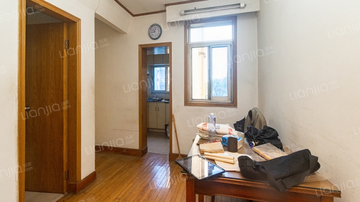 金杨新村三街坊二手房实景图