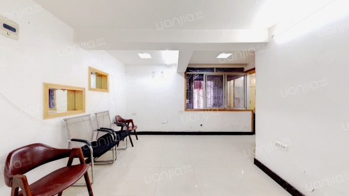 中信银行大厦二手房实景图