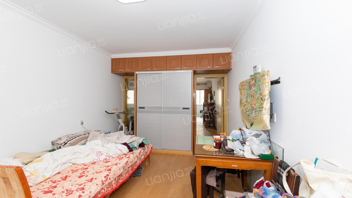 斜土路1620号二手房实景图