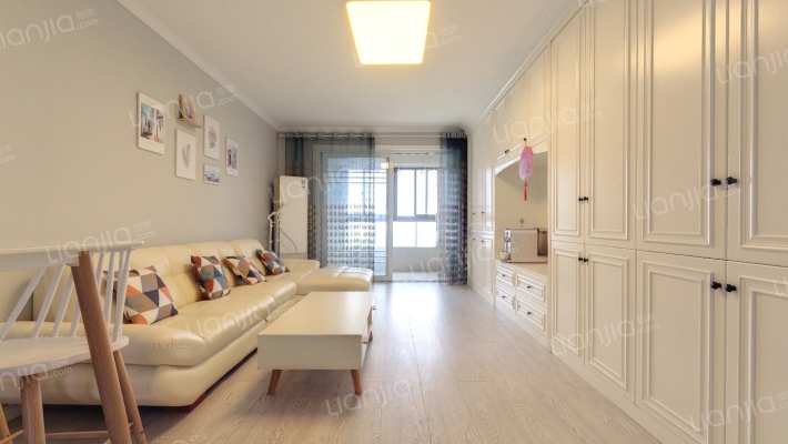 太阳星辰花园泊朗峰二手房实景图