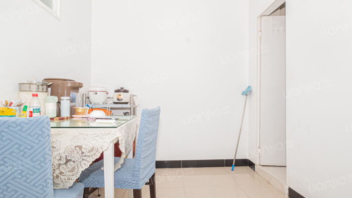 控江路650弄二手房实景图