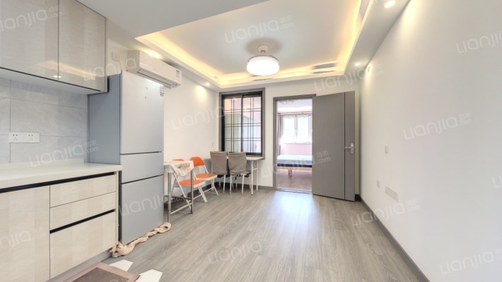 纪念路490号二手房实景图