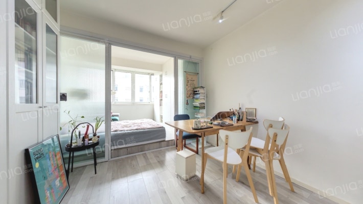 汇虹小区二手房实景图