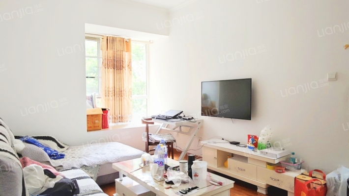 新怡华庭西区二手房实景图