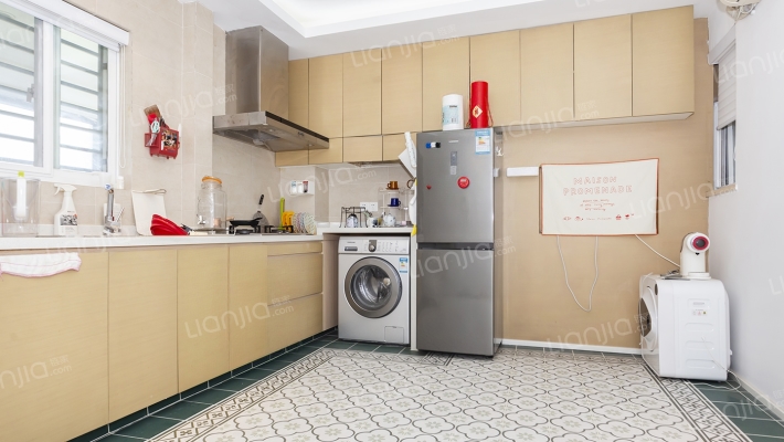 臻果国际二手房实景图