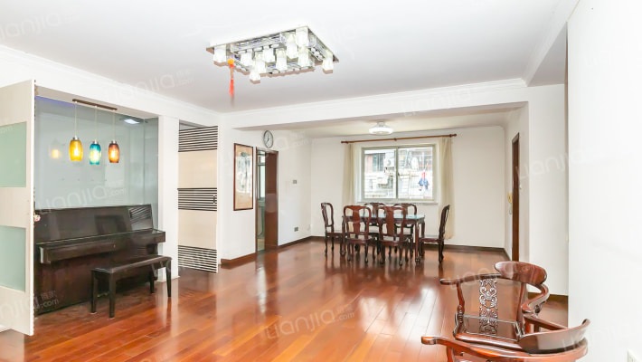 悦华小区二手房实景图