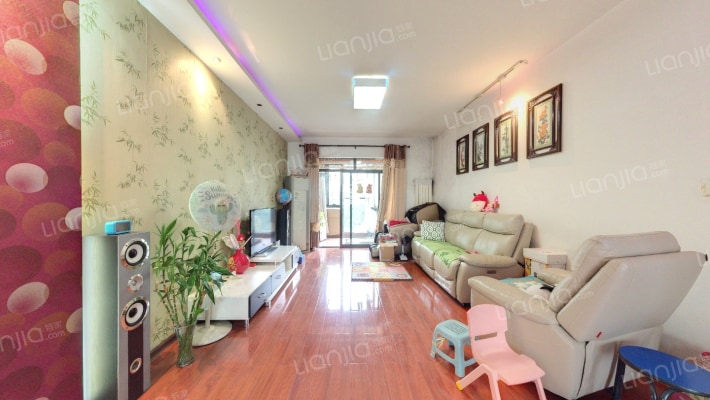 居礼小区二手房实景图