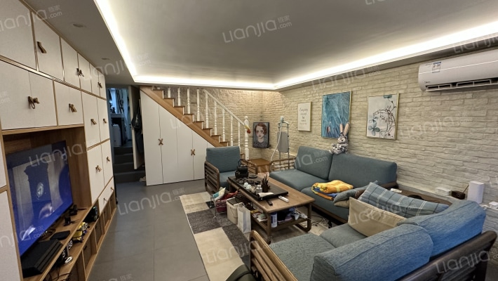 襄阳南路389弄二手房实景图