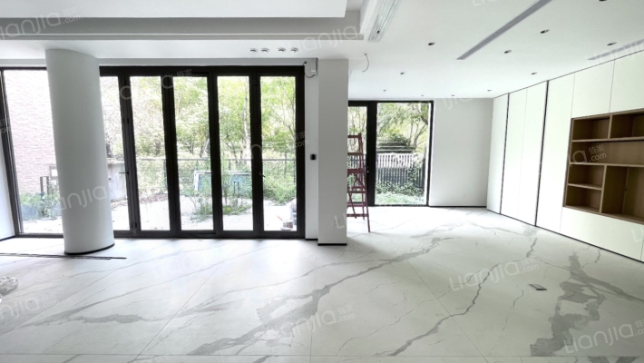 麓湖生态城沉香谷二手房实景图