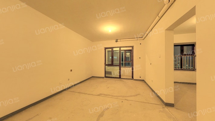 绿地新礼华府一区二手房实景图