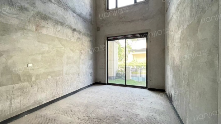 荣盛华府别墅区二手房实景图