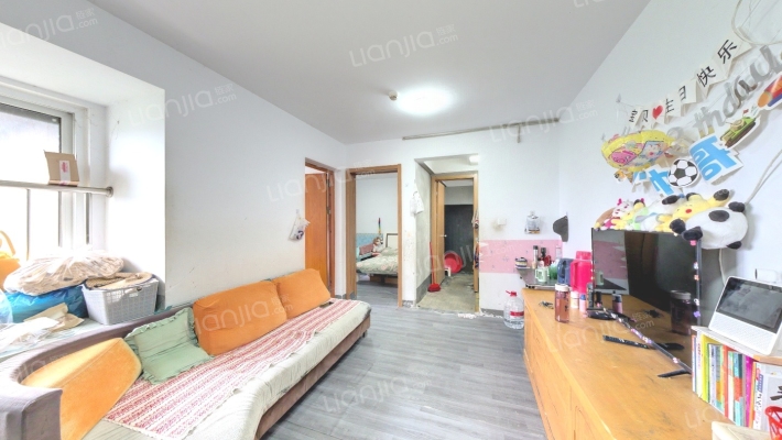 山河苑二手房实景图