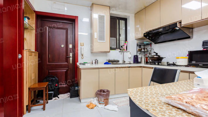 中山北路805弄二手房实景图