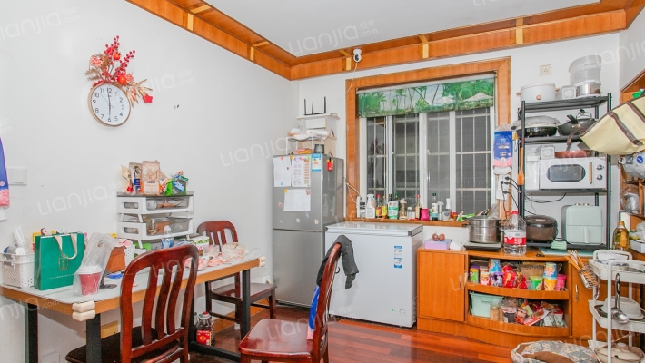 春辉新村二手房实景图