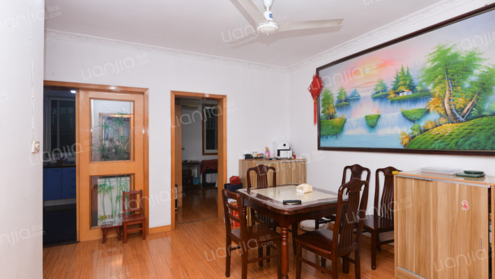 淞滨路765弄二手房实景图