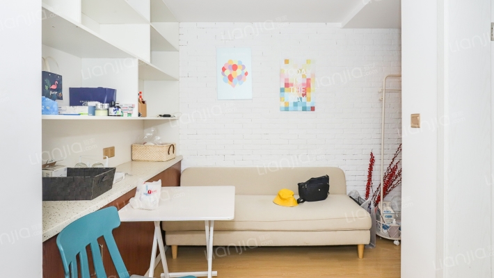 新梅绿岛苑二手房实景图