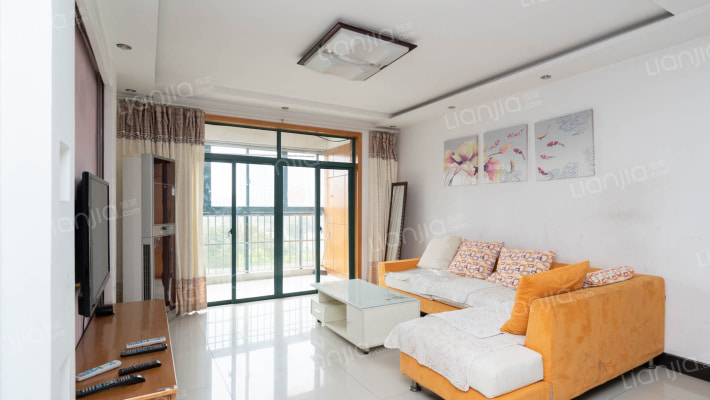 水岸名居二手房实景图