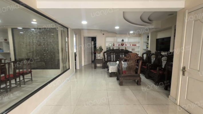 朗和红梅广场二手房实景图