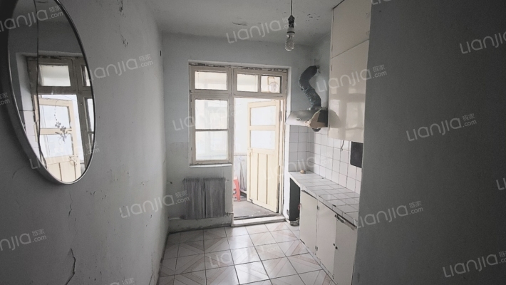 上海路小区土产楼二手房实景图