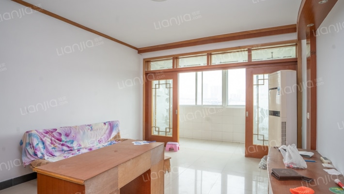 華陽名府二手房实景图