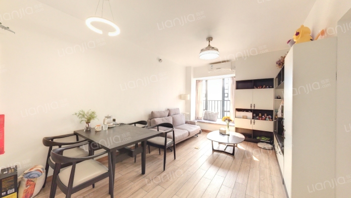 纵横公寓二手房实景图